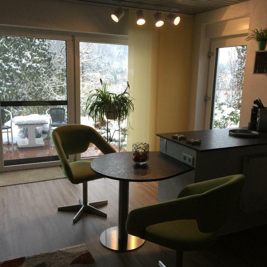 Apartment Mit Burgblick Im Gruenen, Familie Held Burgthann Eksteriør bilde